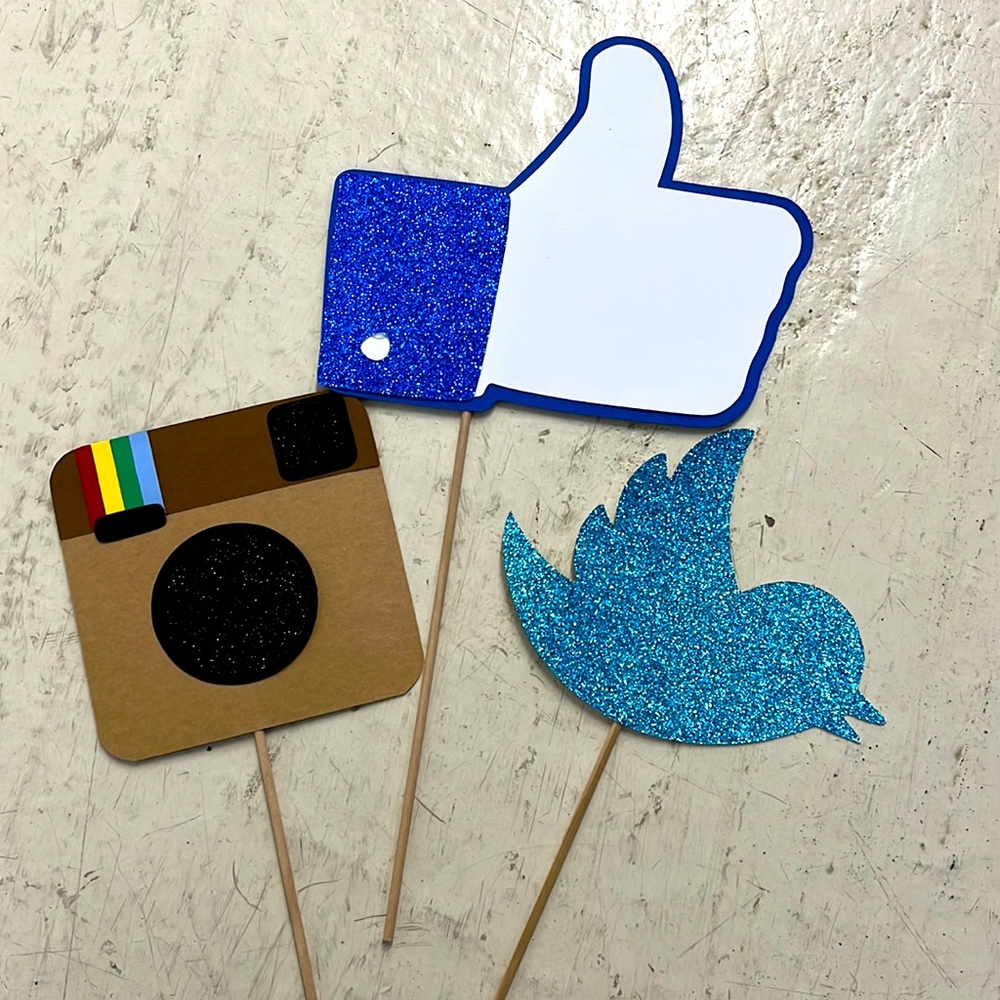 Instagram, FB, Twitter Photo Props!